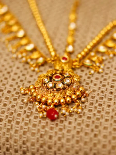 The Difference Between 22K and 18K Gold