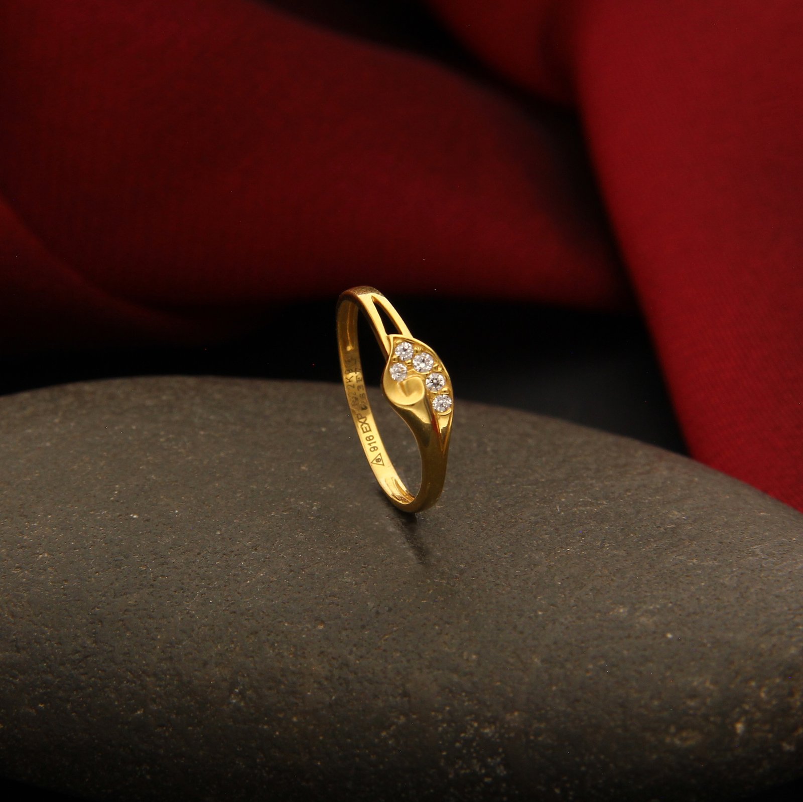 LADIES CASTING RING