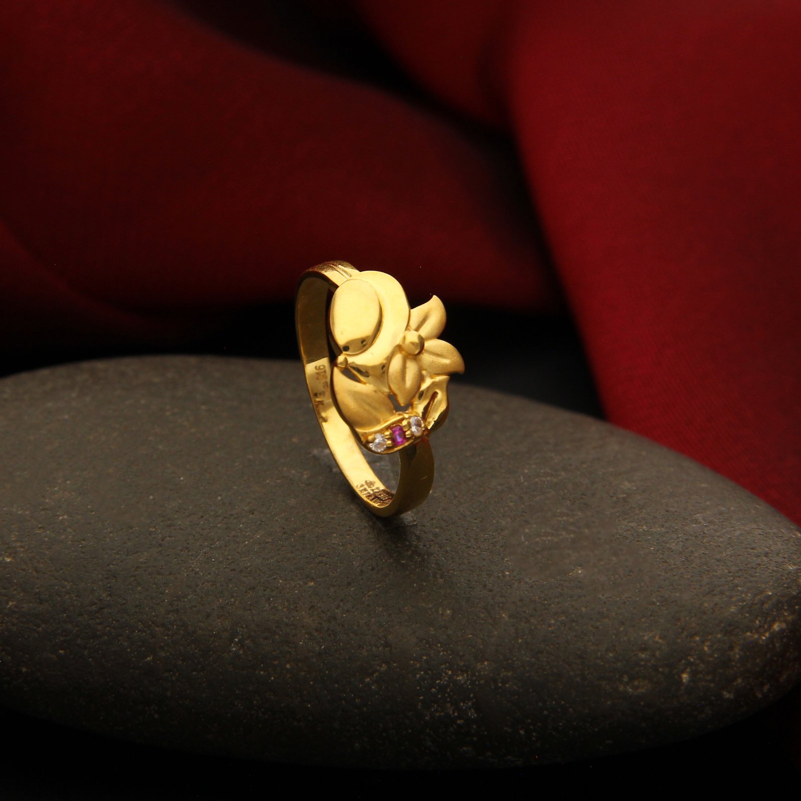 LADIES CASTING RING