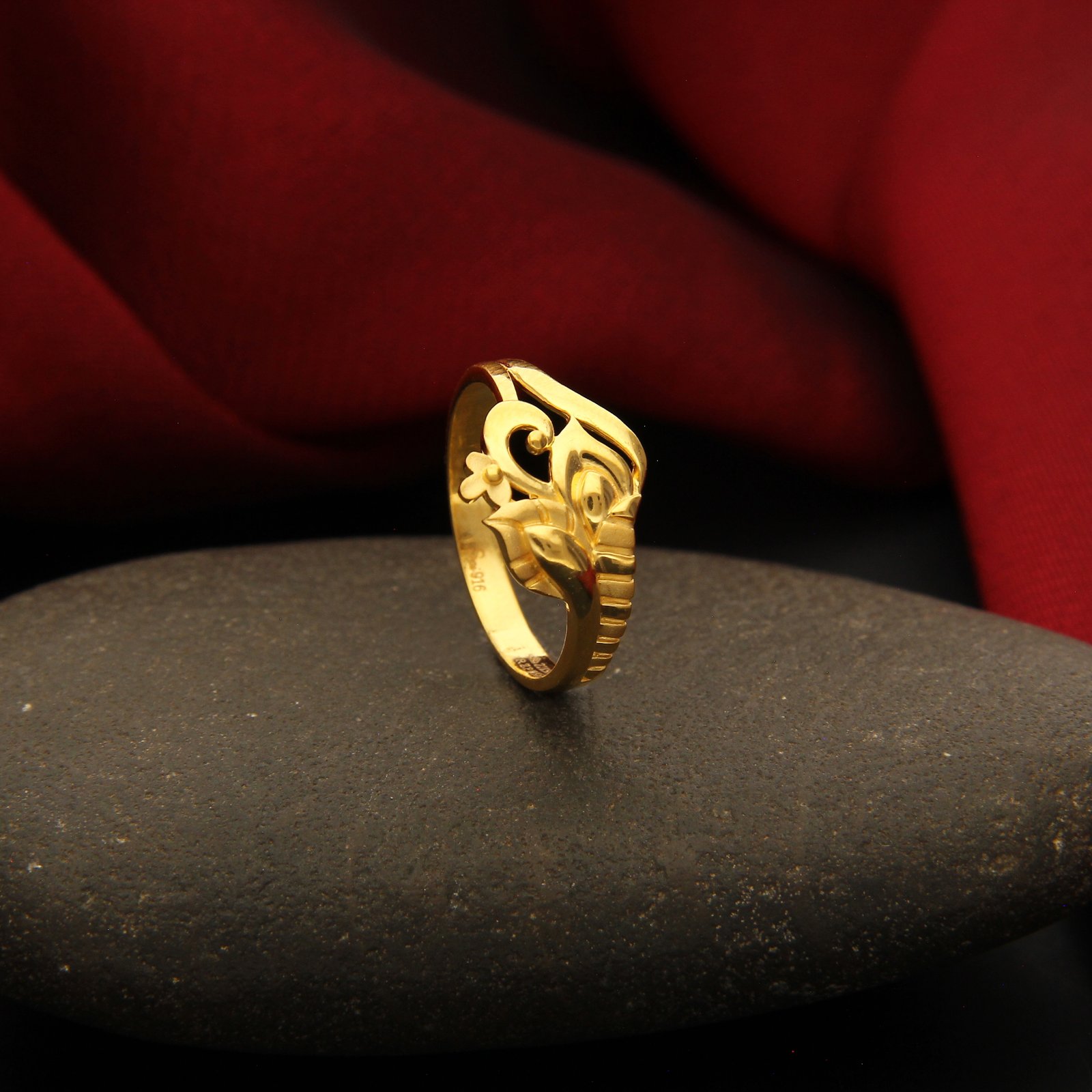 LADIES CASTING RING